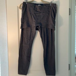 Fitness cleanout!Never worn Cabi Skirt w/Leggings